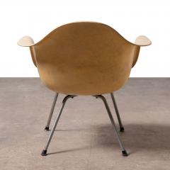 Herman Miller Charles Eames Parchment LAX Armshell Low Lounge Chair Herman Miller Venice 1954 - 4603541