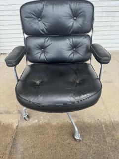 Herman Miller Eames Time Life Chair in Black Leather by Herman Miller - 4632487