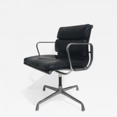 Herman Miller Herman Miller Soft Pad Chair - 551165