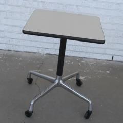 Herman Miller Herman Miller Square Table - 3651624