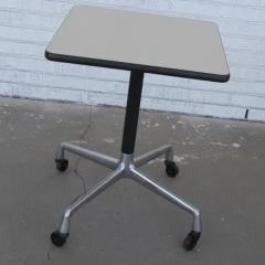 Herman Miller Herman Miller Square Table - 3651668