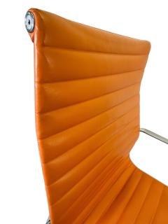 Herman Miller Herman Miller for Eames Executive Height Aluminum Group Chair in Orange Leather - 4193426