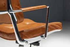 Herman Miller Intermediate Desk Chair ES102 by Charles and Ray Eames for Herman Miller 1960s - 3772625
