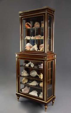 Highly decorative French Directoire style mahogany vitrine or display cabinet - 4756980