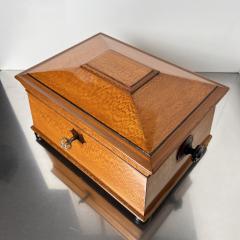 Historicism Box Floral Ash Veneer Rosewood Austria circa 1880 - 3927950