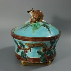 Holdcroft Majolica Fox And Goose Game Pie Dish - 4259497