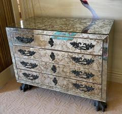 Hollywood Regency Mirrored Chest of Drawers With Black Paw Feet - 2839200