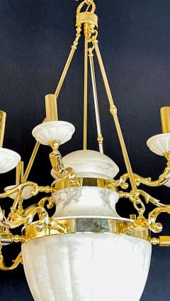 Hollywood Regency Style Alabaster Chandelier Having 12 Lights - 4249851