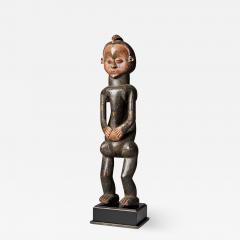 Holo People DRC Female Holo statue Mvunzi with traces of Polychrome  - 2174799