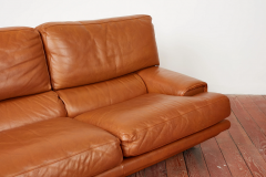 ITALIAN LEATHER SETTEE - 2927058