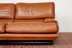 ITALIAN LEATHER SETTEE - 2927077