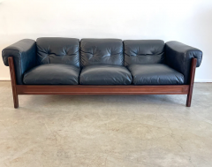 ITALIAN LEATHER SOFA - 2670827