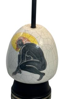 ITALIAN MID CENTURY CERAMIC CRAUQELAIRE LAMP WITH DECO STYLIZED CROUCHING NUDE - 4694315