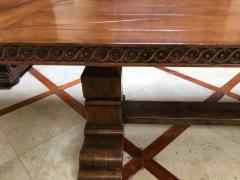 ITALIAN WALNUT TRESTLE DINING TABLE WITH TWO SIDE LEAVES - 2893634