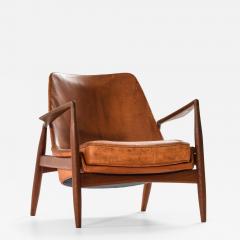 Ib Kofod Larsen Easy Chair in Leather and Teak by Ib Kofod Larsen 1950s - 4568092