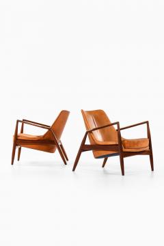 Ib Kofod Larsen Pair of Easy Chairs in Teak and Leather by Ib Kofod Larsen 1950s - 4369942