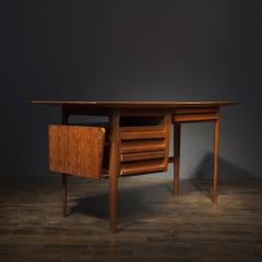 Ico Parisi Carved Slat Desk in Douglas Fir by Ico Parisi - 4162876