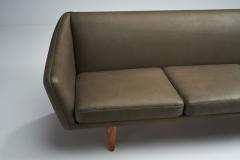 Illum Wikkels Illum Wikkels ML140 Three Seater Sofa for A Mikael Laursen S n DK1950s - 1611505