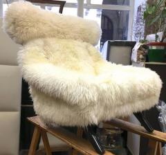 Illum Wikkels Illum Wikkelso Spectacular Hammer Lounge Chair Covered in Natural Sheepskin Fur - 2333508