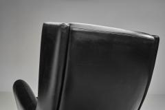 Illum Wikkels Model 110 Leather Armchair by Illum Wikkels for S ren Willadsen Denmark 1960s - 4604333