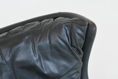 Illum Wikkelso Illum Wikkelso lounge chair and foot stool in leather Denmark 1960 - 4099050