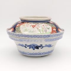 Imari Covered Bowl Japan circa 1890 - 3351384