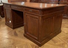 Important French Pedestal Desk From The 19th Century In Oak - 2305118