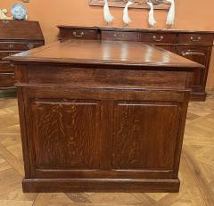 Important French Pedestal Desk From The 19th Century In Oak - 2305119
