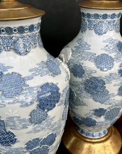 Important Pair of Japanese Meiji Period Blue White Vases Now Mounted as Lamps - 3245272