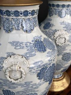 Important Pair of Japanese Meiji Period Blue White Vases Now Mounted as Lamps - 3245273