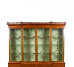 Impressive Early 20th Century George III Style Inlaid Walnut Breakfront Cabinet - 4552865