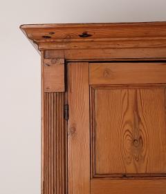 Irish Pine Two Part Georgian Cabinet circa 1820 With repairs - 3790878