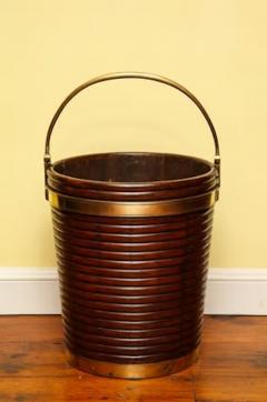 Irish peat bucket - 3937338