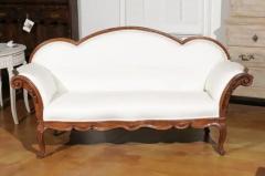 Italian 1750s Walnut Tripled Arched Sofa from Lombardy with New Upholstery - 3424586