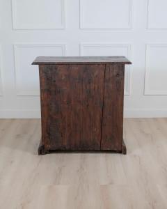 Italian 17th Century Emilian Bolognese Chest of Drawers with Ashlar Front - 4615080