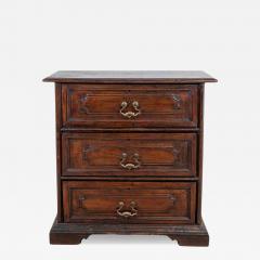 Italian 17th Century Emilian Bolognese Chest of Drawers with Ashlar Front - 4615379