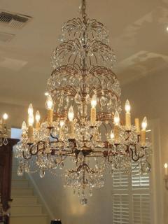 Italian 18 Lite Crystal Tiered Chandelier - 1362566