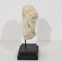 Italian 18th Century Baroque Marble Winged Angel Head - 4518438