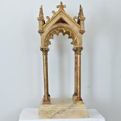 Italian 18th Century Gothic Revival Altar on Pedestal - 4798598