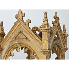 Italian 18th Century Gothic Revival Altar on Pedestal - 4798599