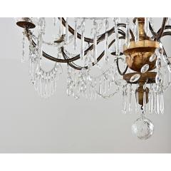 Italian 18th Century Massive Giltwood and Crystal Chandelier - 4596515