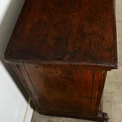 Italian 18th Century Oak Sideboard - 3919719