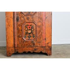 Italian 18th Century Painted Wardrobe - 4555259