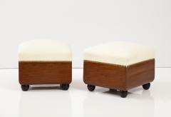 Italian 1920s Carved Walnut Settee Pair of Armchairs and Ottomans - 2810843