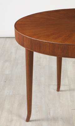 Italian 1940s Carved Oak Center Table - 4402594