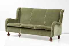 Italian 1940s Velvet Sofa with Walnut Bun Feet - 2481489