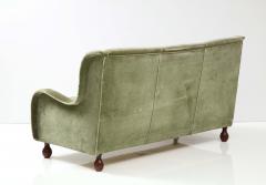Italian 1940s Velvet Sofa with Walnut Bun Feet - 2481495