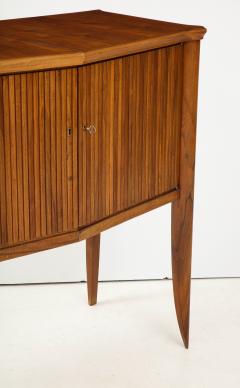 Italian 1940s Walnut Two Door Cabinet - 1204274