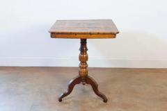 Italian 19th Century Center Table with Marquetry D cor and Turned Pedestal - 3722338