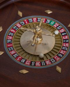 Italian 19th Century Inlaid Double Top Game Table with Chessboard and Roulette - 4611808